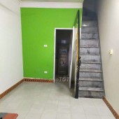 Cho thuê nhà trong ngõ Nguyễn Chí Thanh, Đống Đa, Hà Nội. Dt 30m – 3 tầng. Mt 4m  - Giá 8 Triệu